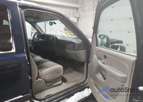 2005 Chevrolet Suburban 1500 Ls z USA, uszkodzony, nr VIN 3GNFK16Z95G101029